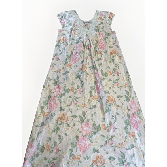 VTG Linda Satin Nightgown Sz Small Lace Trim Floral Maxi Cottagecore Sleepwear - Picture 1 of 4